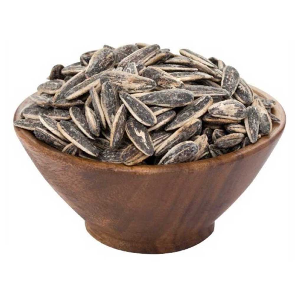 تخمه کانادایی برشته نمکی